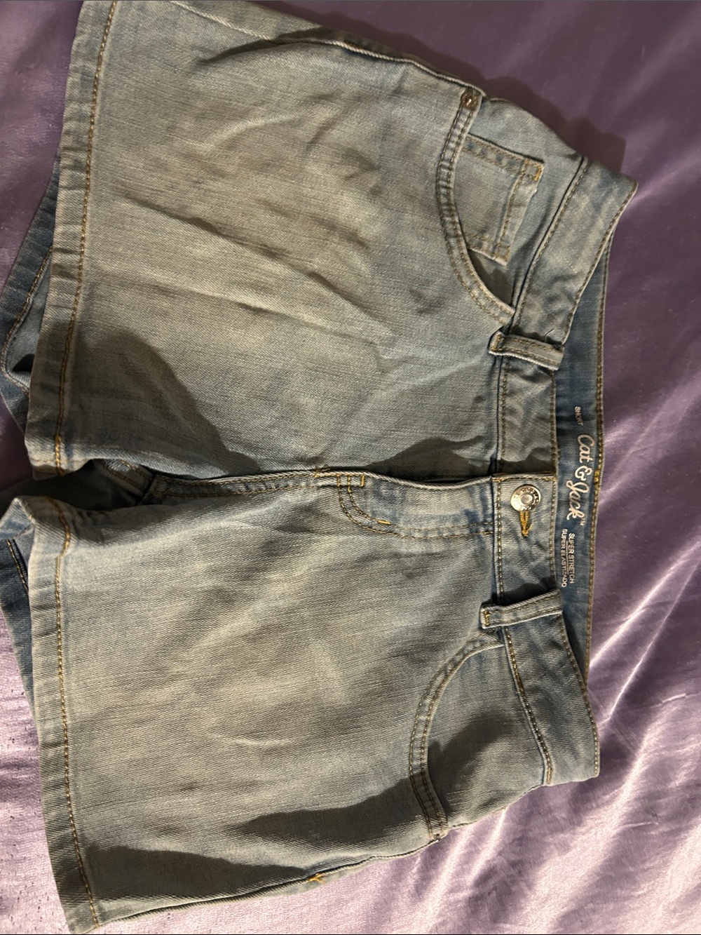 Women's denim shorts - subcategory classification